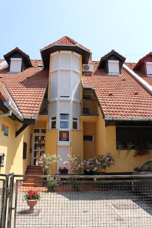 Abigel Vendeghaz Hotel Harkany Ngoại thất bức ảnh