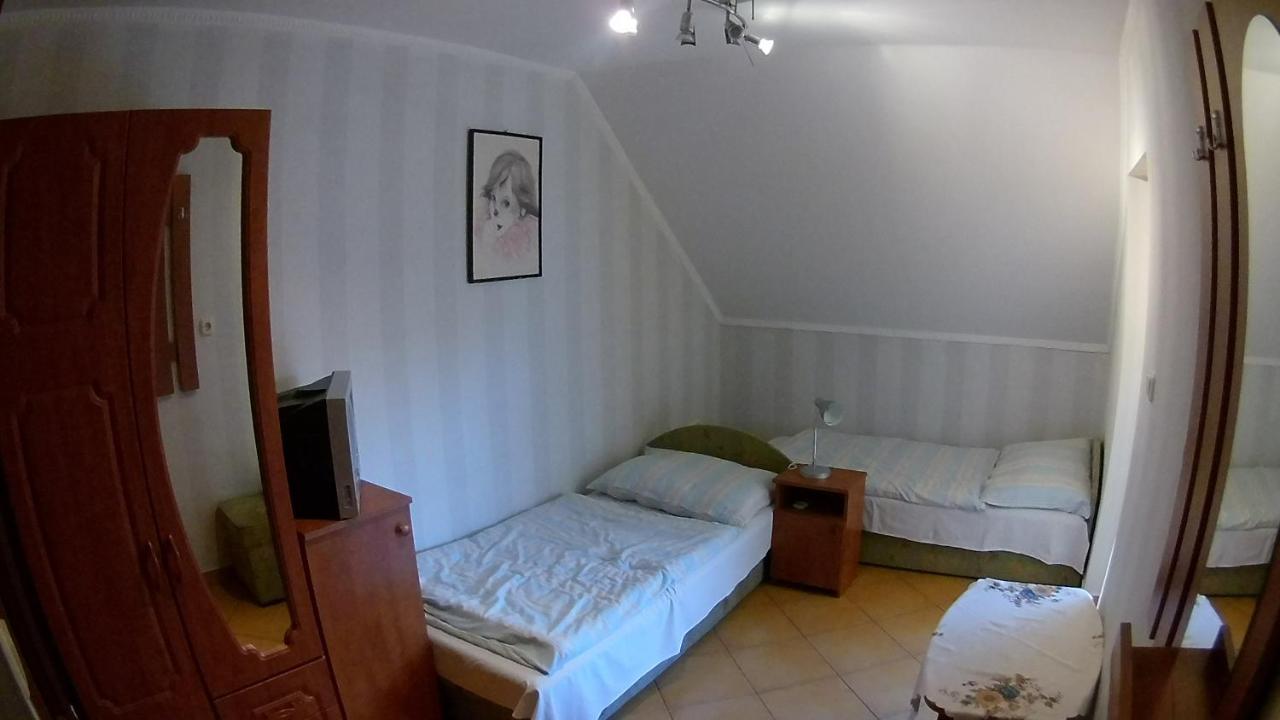 Abigel Vendeghaz Hotel Harkany Ngoại thất bức ảnh