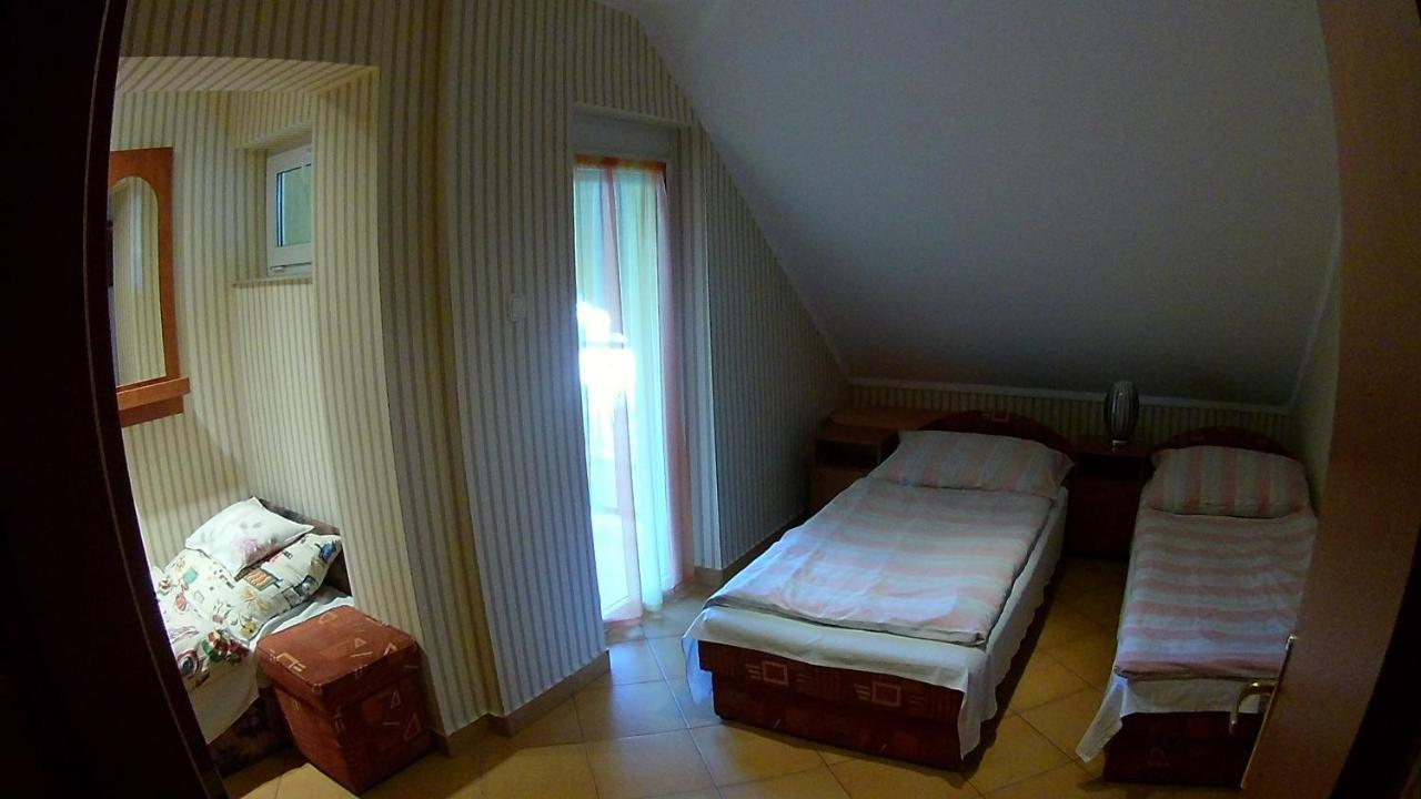 Abigel Vendeghaz Hotel Harkany Ngoại thất bức ảnh